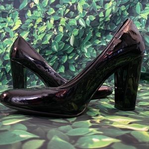 Ralph Lauren Serisa Pumps